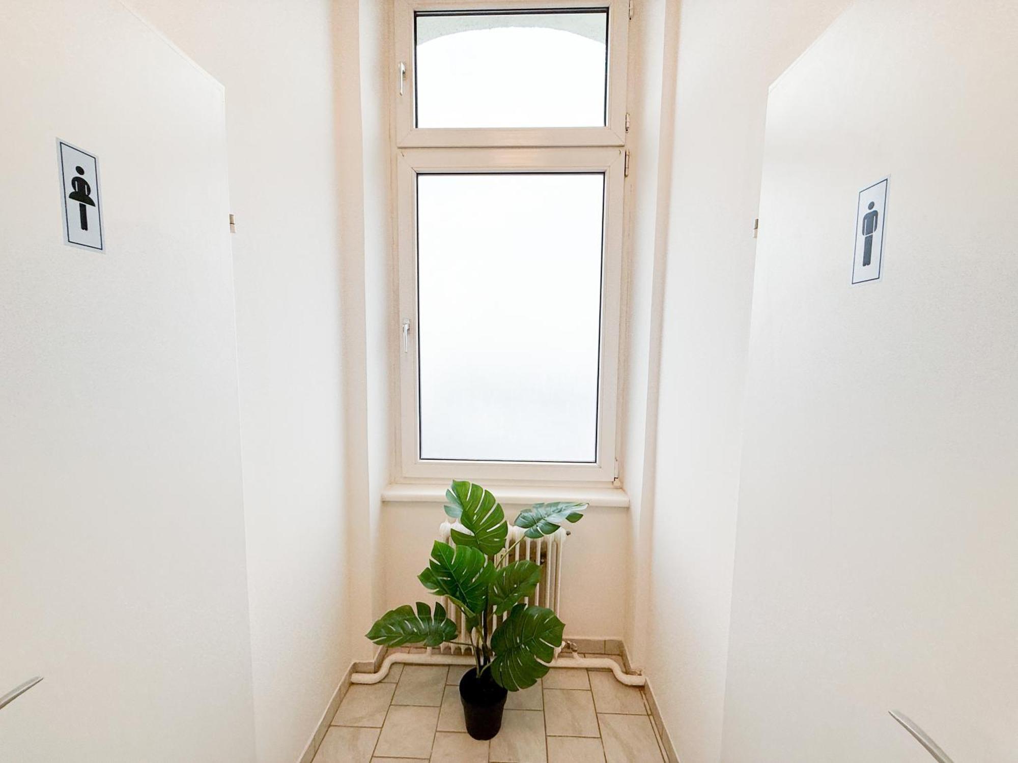 Hostel At 140